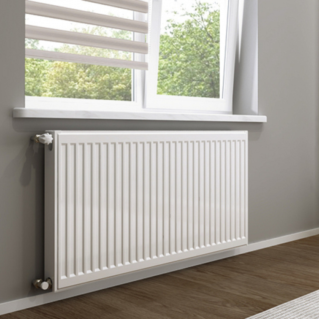 Typ 22 600x600 Flachheizkörper VK-6 mit Thermostatventil und C-Konsole